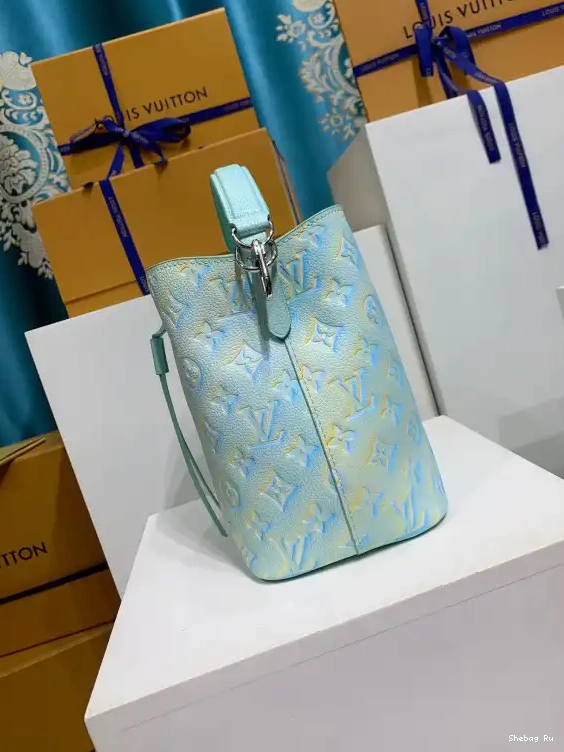 NÉONOÉ LOUIS VUITTON BB 0629